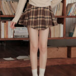 Dark-Academia-Woolen-Plaid-Skirt-and-V-Neck-Top (2)