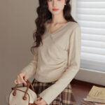 Dark-Academia-Woolen-Plaid-Skirt-and-V-Neck-Top (4)